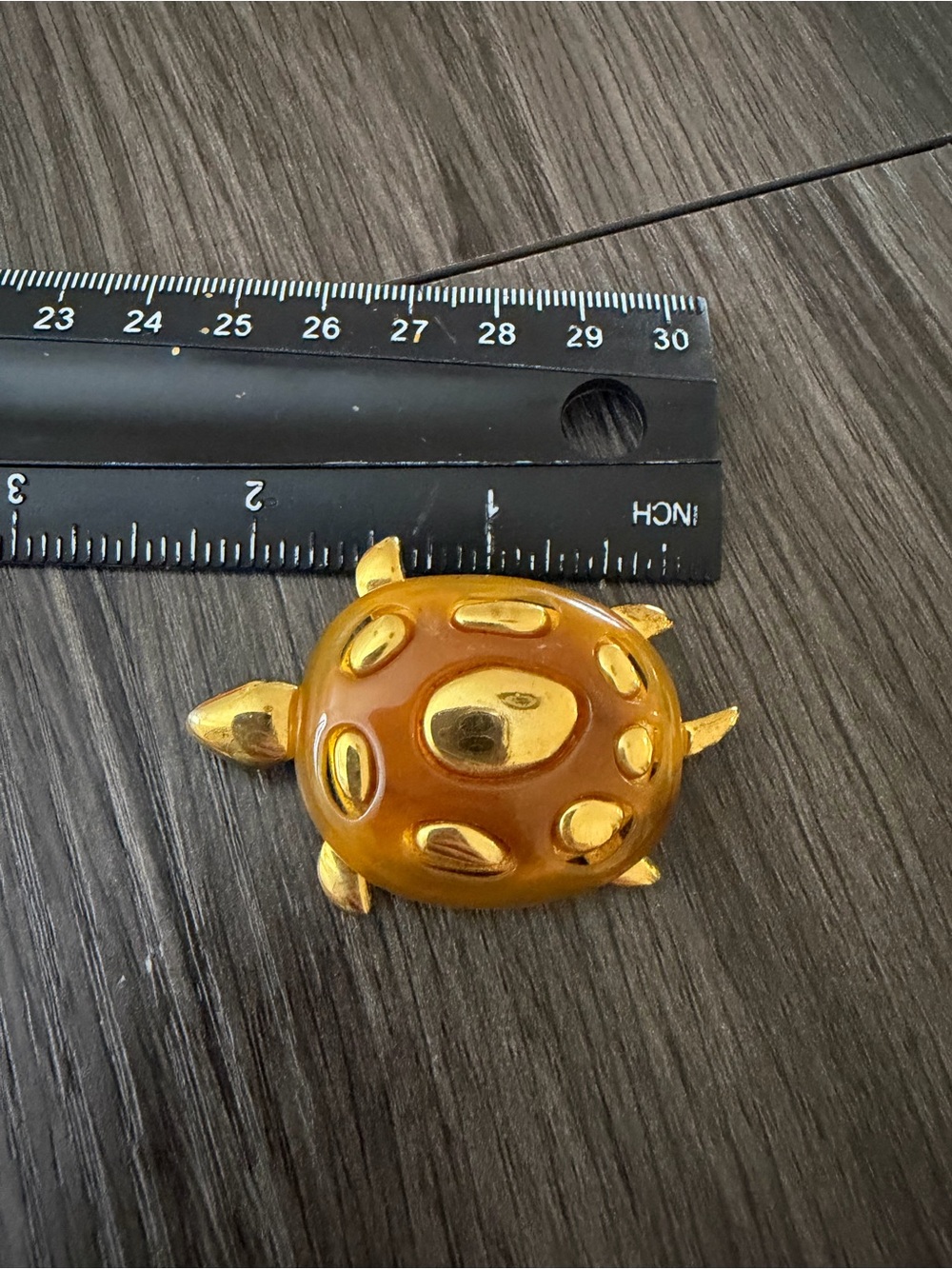 Vintage unique Amber Glass Turtle Figurine with Gold Accents - Picture 5 of 6